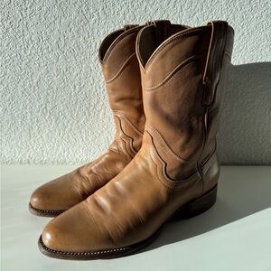 Tecovas Light Brown ‘The Earl’ Roper Boots Calfskin 1002 Men’s Size 11.5 D